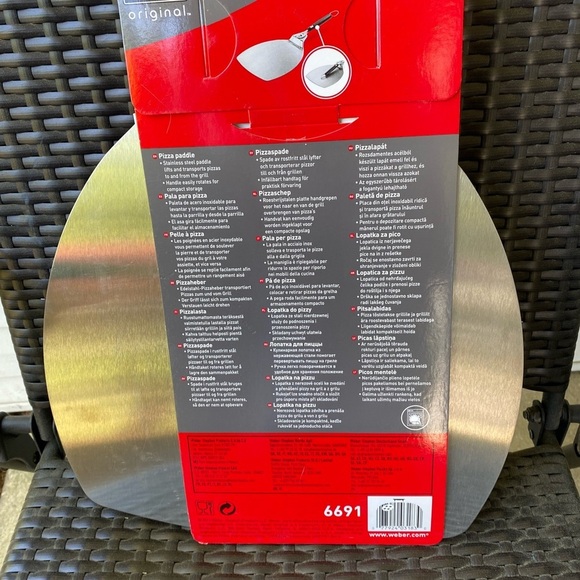 Weber Original Pizza Paddle - Picture 5 of 8
